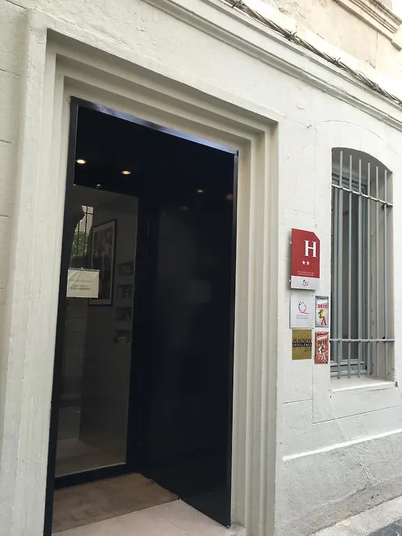 ** Hotel Hôtel Les Corps Saints Avignon France