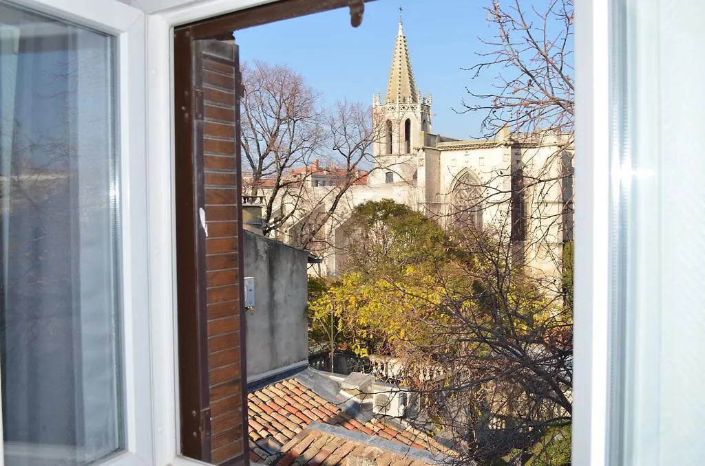** Hotel Hôtel Les Corps Saints Avignon France